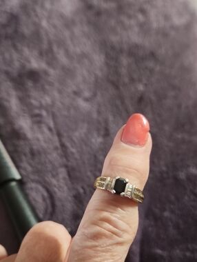 Women's14kt Gold Ring with Blue Sapphire And Diamonds